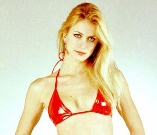 Fetish-style red vinyl bra, ideal for performances or adding an edgy touch to your wardrobe