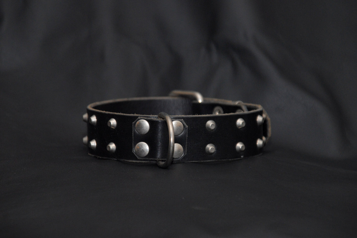 Bondage, Punk or Goth Collar with conic studs, D-ring and roller buckle, Black Leather